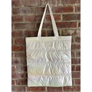 BATH & BODY WORKS WHITE IRIDESCENT PUFFER TOTE GIFT BAG BLACK FRIDAY 2023 NWOT